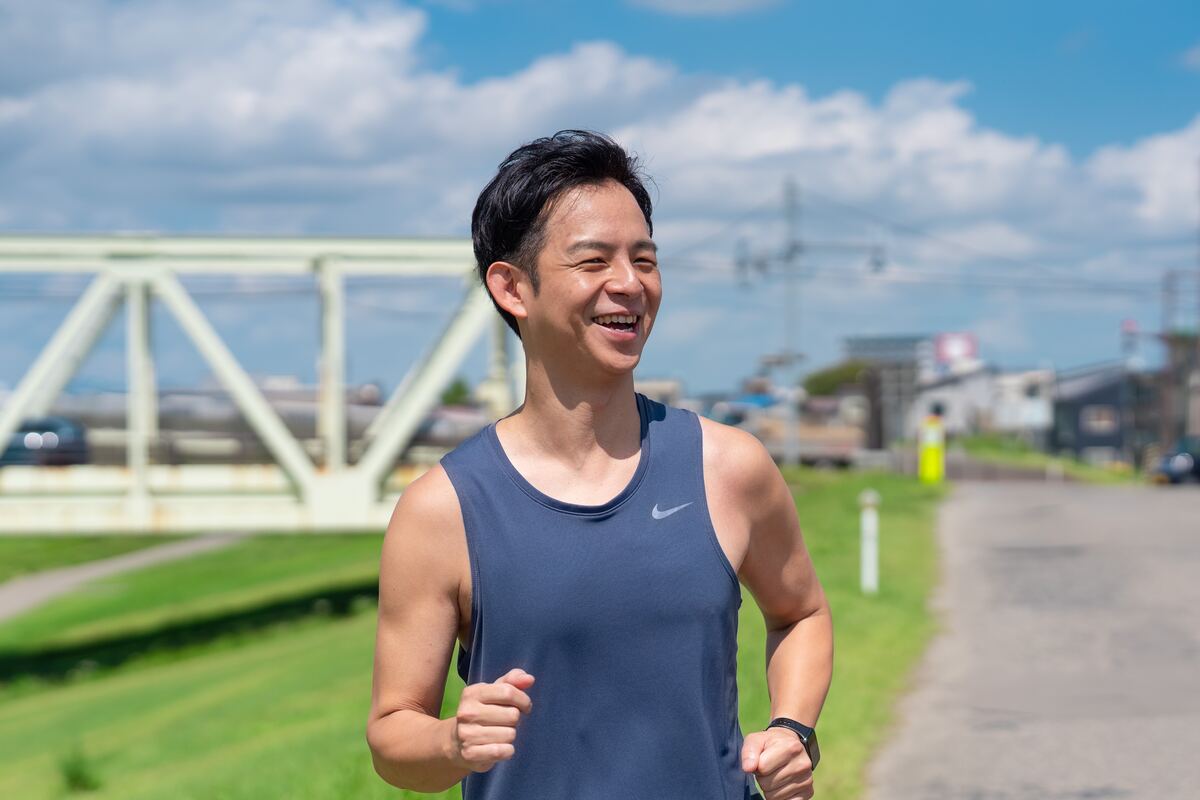 河川敷を走る横山けい